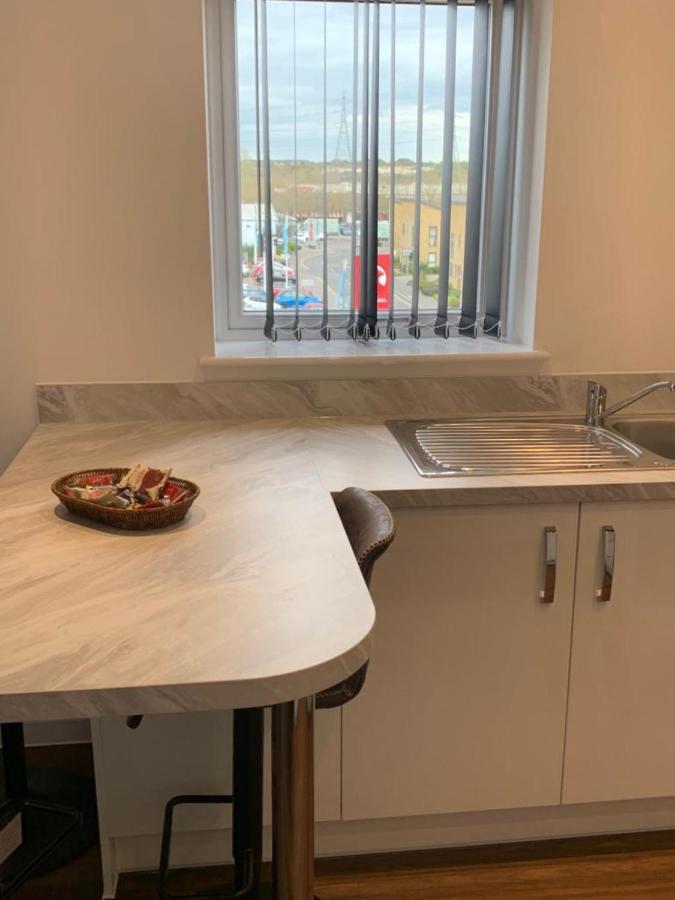 Lakeside 2 Bed Luxury Apartment No Parties No Events Early Check-In Late Check- Out Allowed 西瑟罗克 外观 照片
