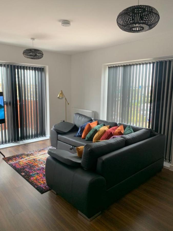 Lakeside 2 Bed Luxury Apartment No Parties No Events Early Check-In Late Check- Out Allowed 西瑟罗克 外观 照片