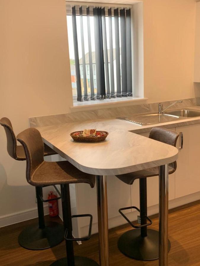 Lakeside 2 Bed Luxury Apartment No Parties No Events Early Check-In Late Check- Out Allowed 西瑟罗克 外观 照片